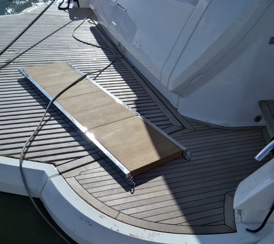 Трап и кильблоки для лодки Sunseeker